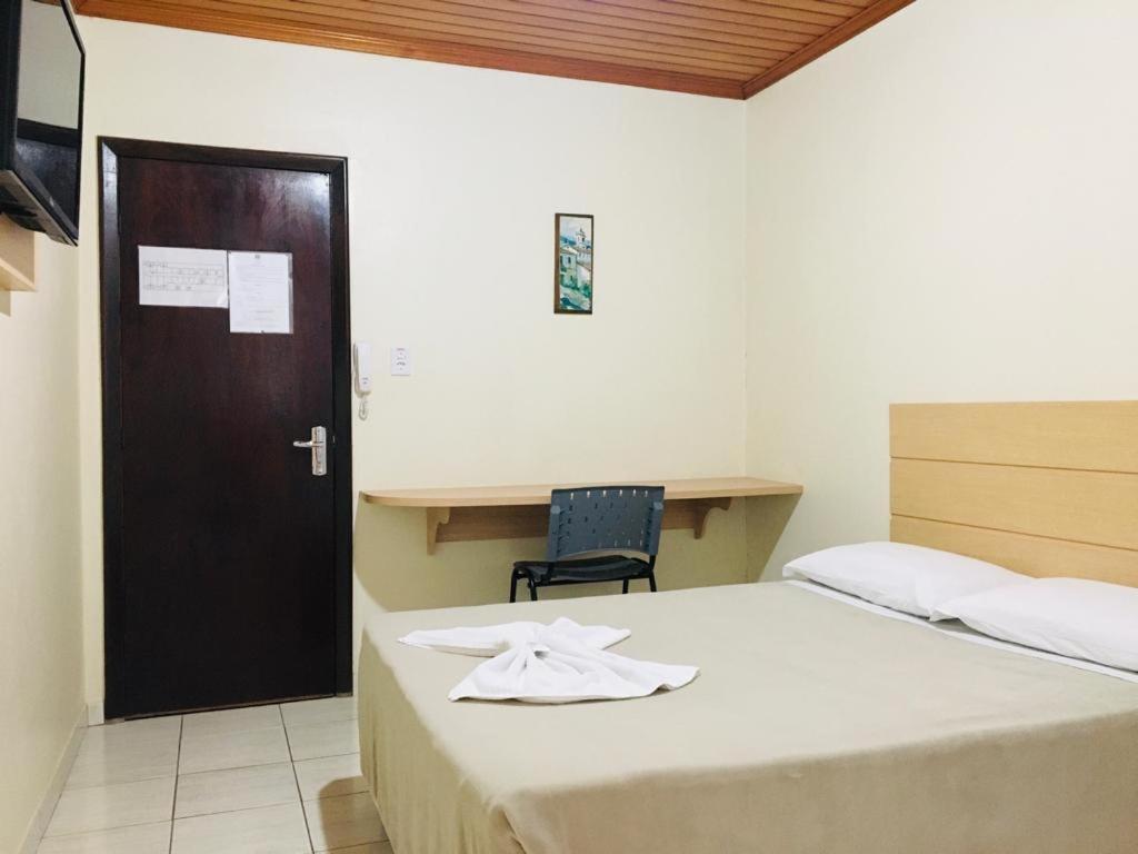 Hotel Paris Curitibanos Bagian luar foto