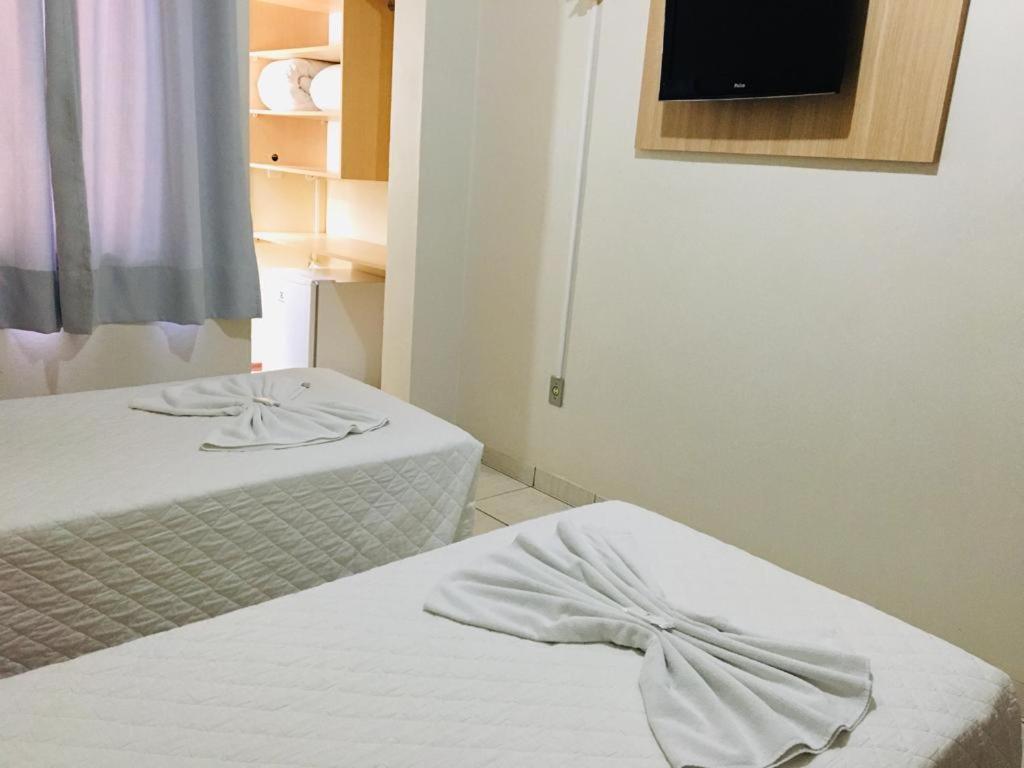 Hotel Paris Curitibanos Bagian luar foto